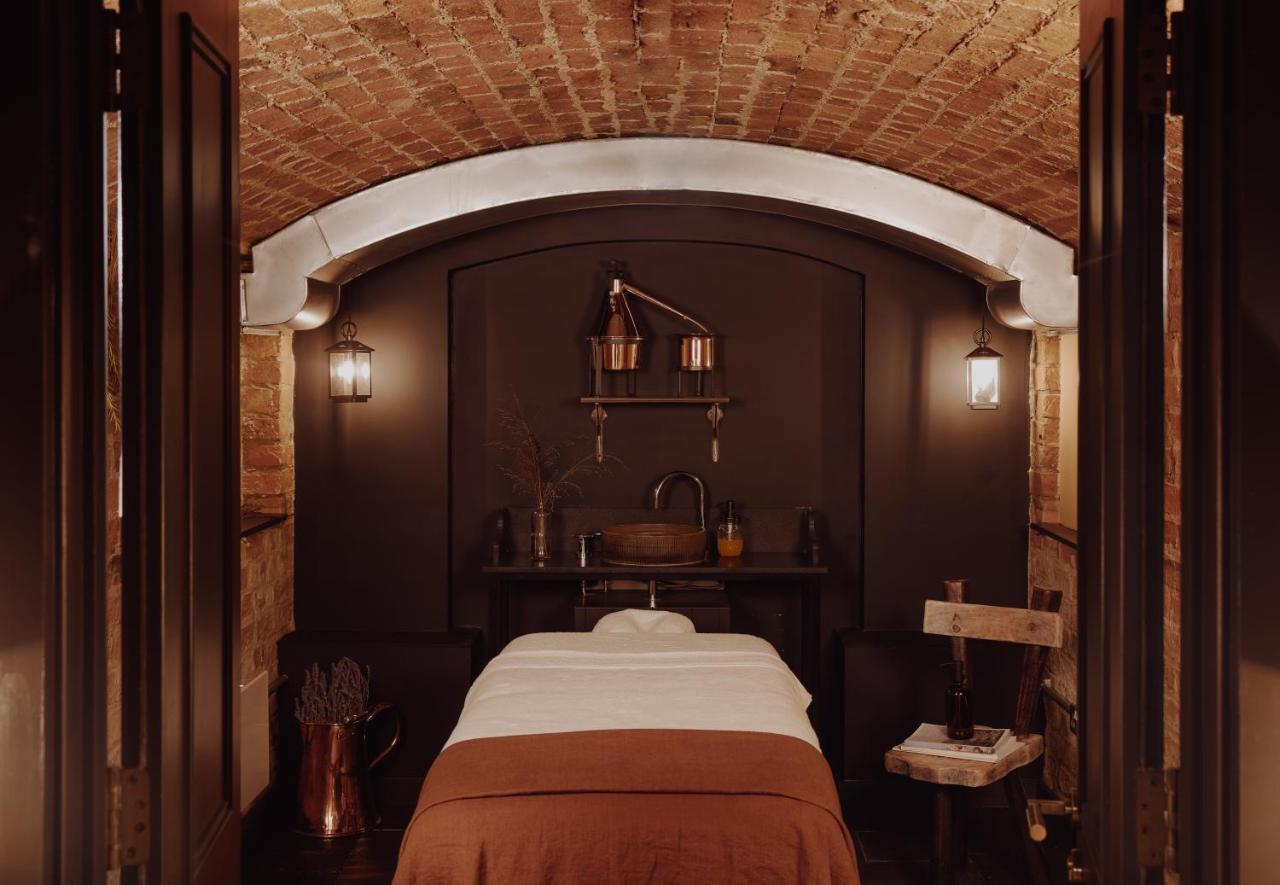 No 1 By Guesthouse, York Bagian luar foto
