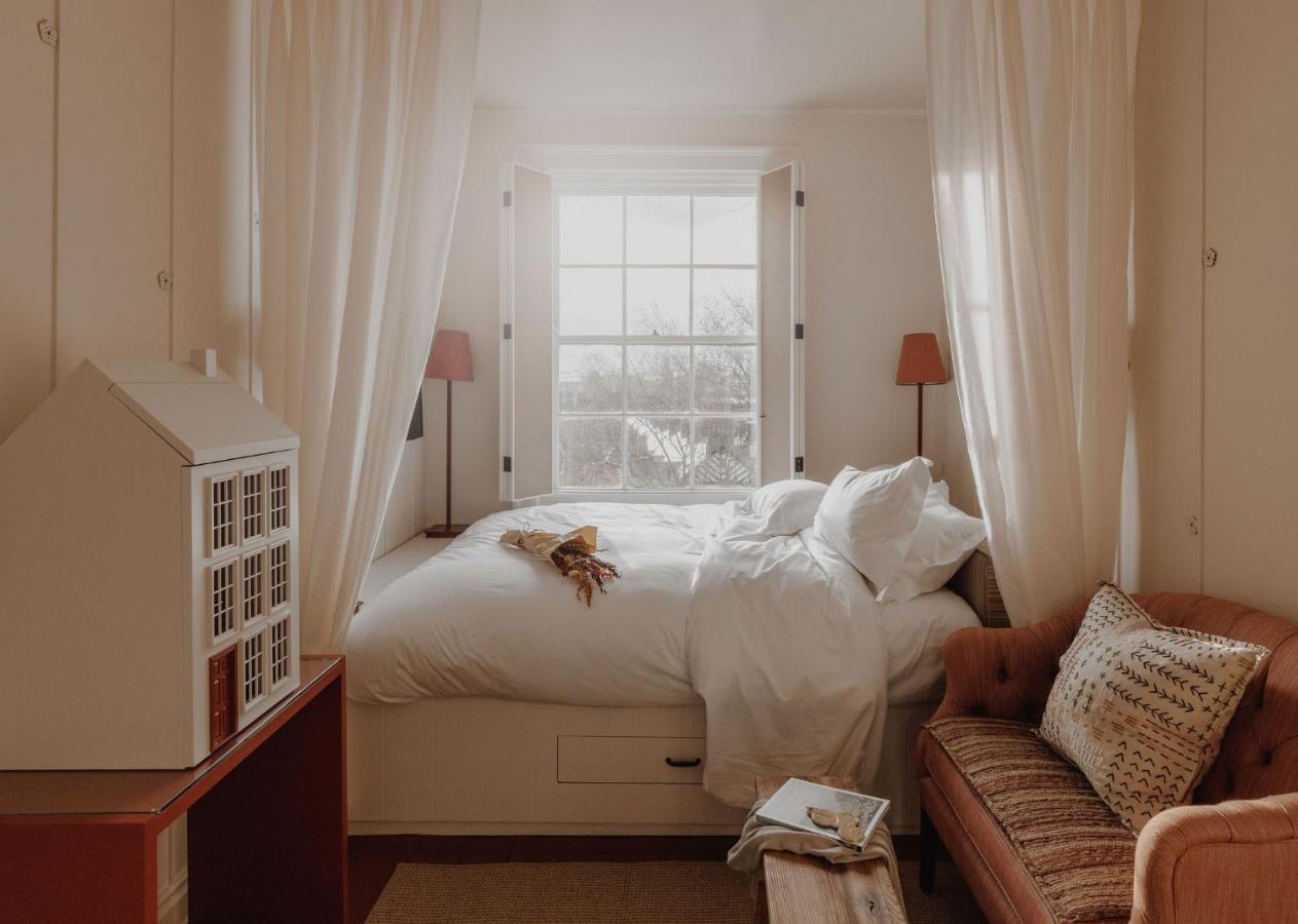 No 1 By Guesthouse, York Bagian luar foto